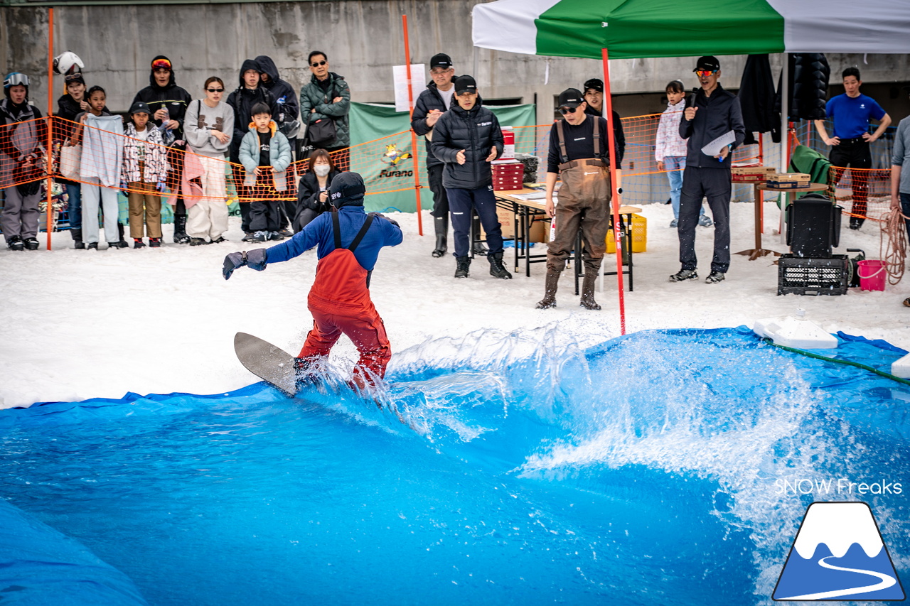 富良野スキー場｜いよいよインターナショナルなイベントに？！春シーズン恒例『第13回 Pond Skimming 池渡り』開催～♪